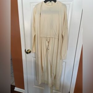 Three piece comfy lounge/travel set .